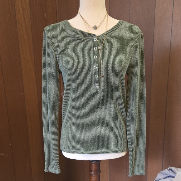 Zenana Tops (6 Total)! - Picture 11 of 12